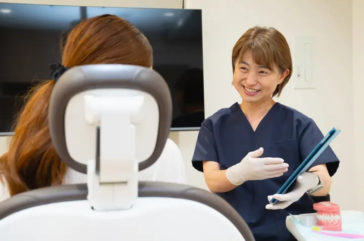 デンタルクリニックCたまプラーザのカウンセリング風景|たまプラーザ駅徒歩3分の歯医者・歯科